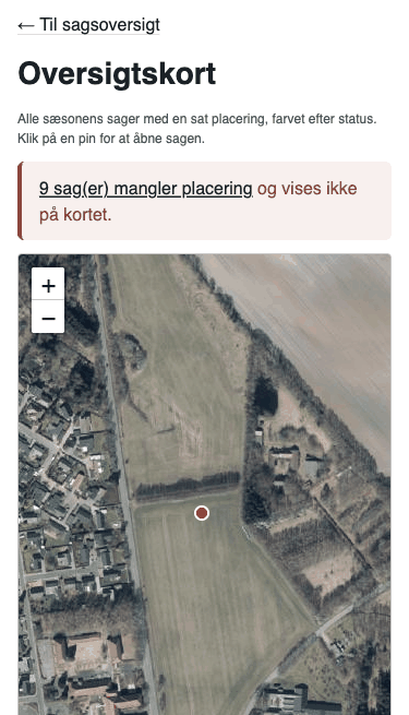 Oversigtskortet i Bardun på en telefon, med en påmindelse om hvor mange sager der stadig mangler en placering.